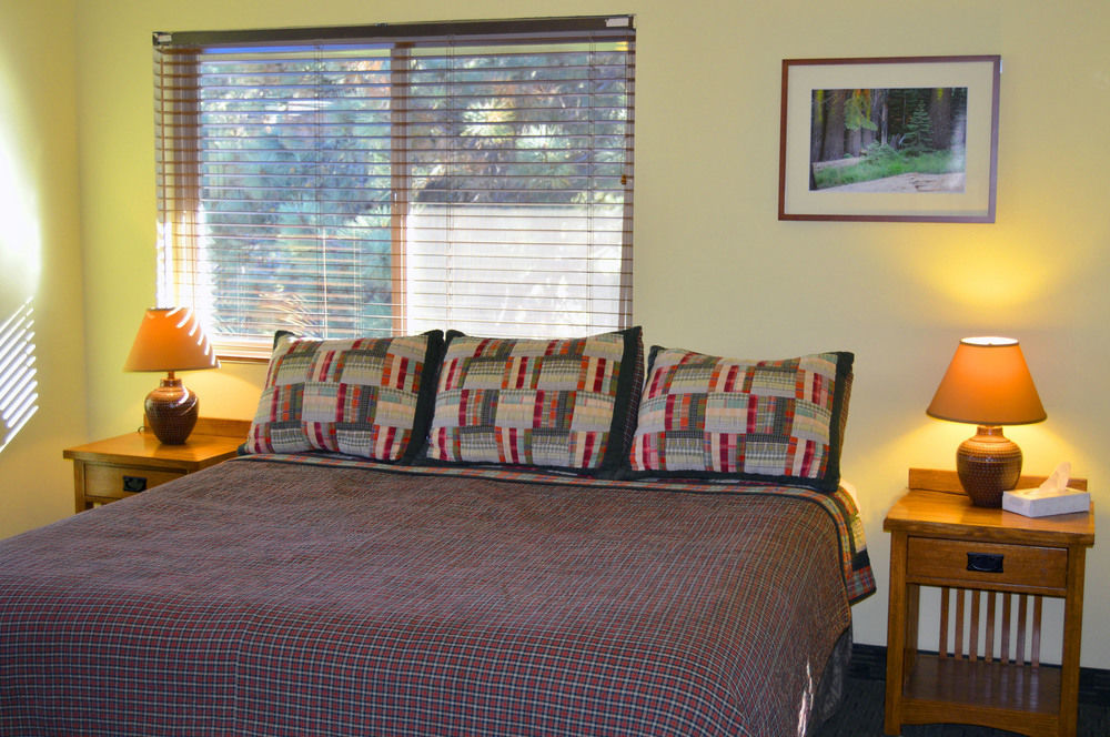 Montecito Sequoia Lodge