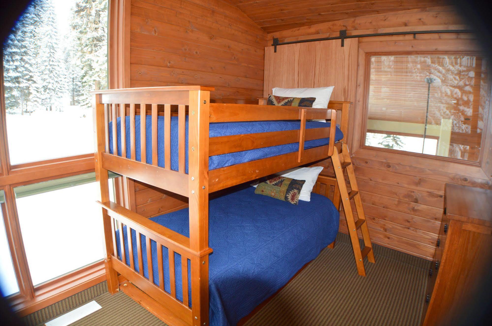 Montecito Sequoia Lodge *